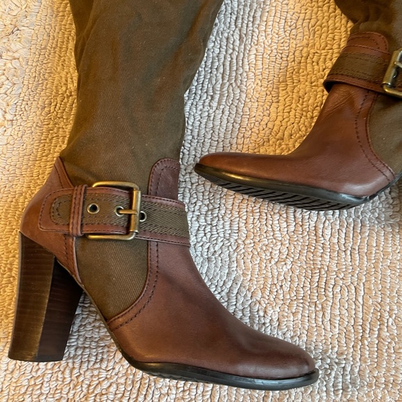 Nice stack heel leather and material boot - Picture 6 of 6